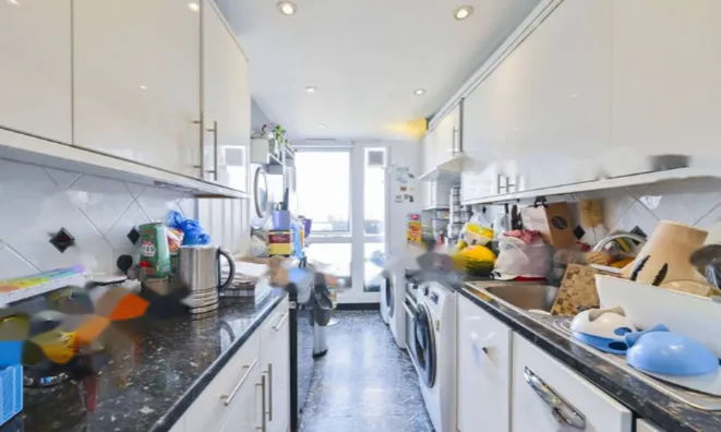 Недвижимость Woodchester Square, Royal Oak: 7