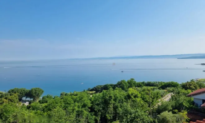 Недвижимость Дом в Изоле: 2