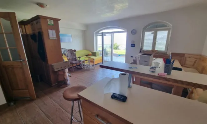 Недвижимость Дом в Изоле: 10