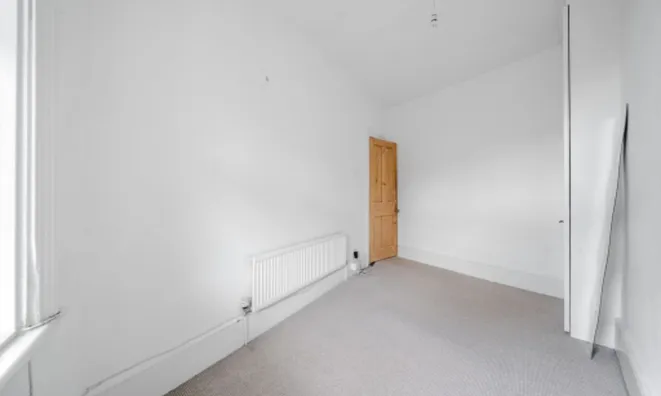 Недвижимость Camberwell Road: 13