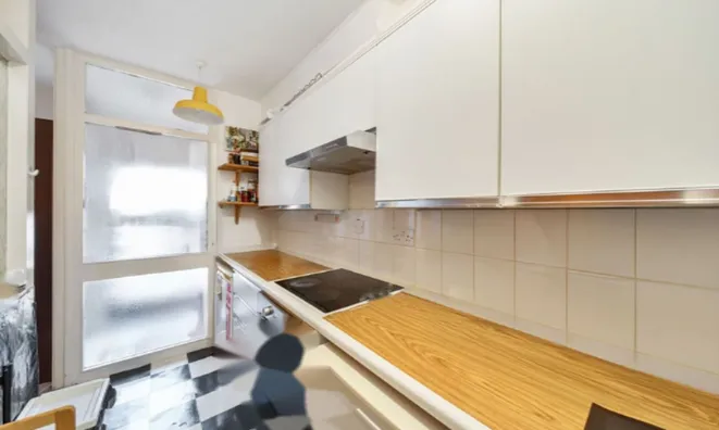 Недвижимость Renfrew Road, Dryden Court Renfrew Road: 3