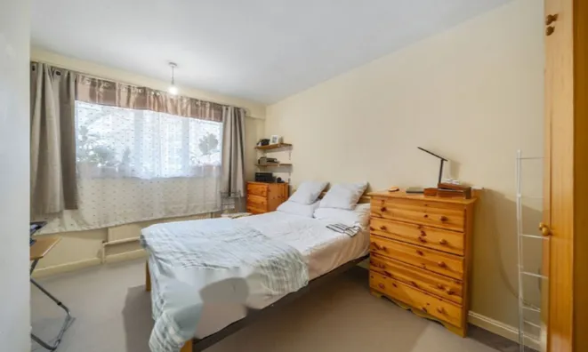 Недвижимость Renfrew Road, Dryden Court Renfrew Road: 4