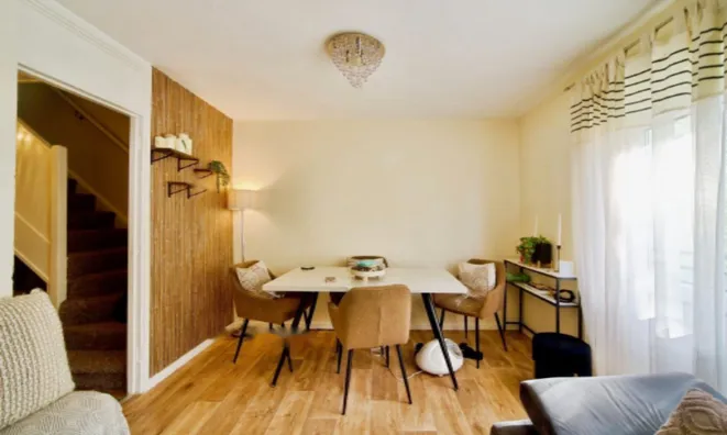 Недвижимость Flat 13, Scott House: 8