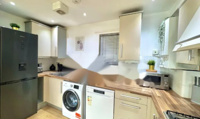 Недвижимость Watney Street: 7