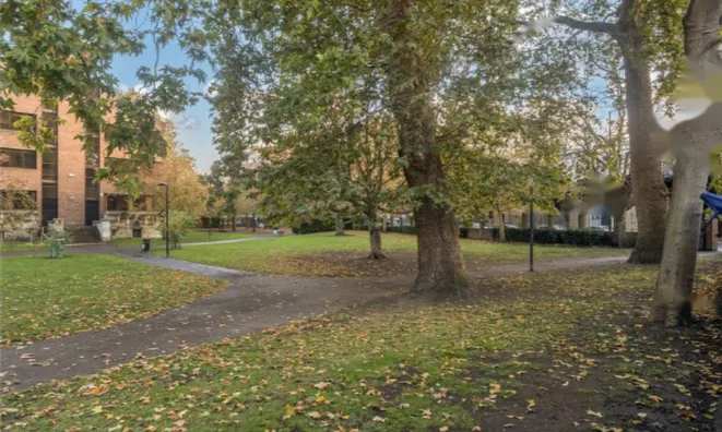 Недвижимость St. Olaves Estate, Druid Street: 3