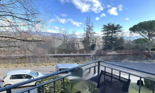 Недвижимость Двухкомнатная у Замка: 2