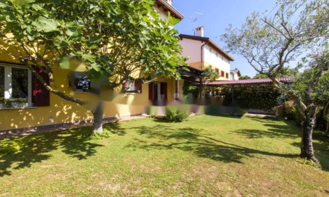 Недвижимость Четырехкомнатная в центре Горицы: 10