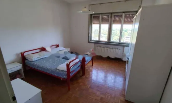 Недвижимость Четырехкомнатная Квартира Центр: 4