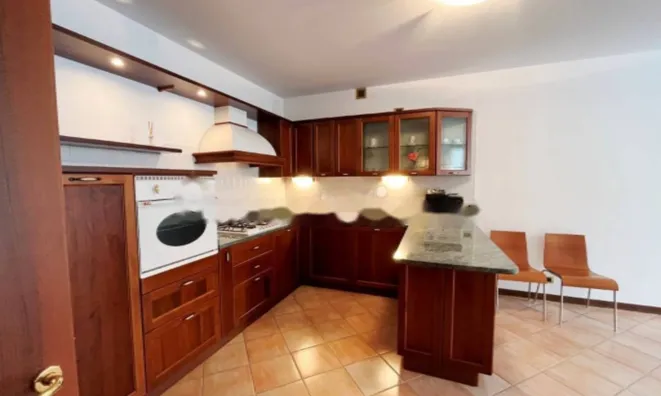 Недвижимость Двухкомнатная квартира в центре: 2