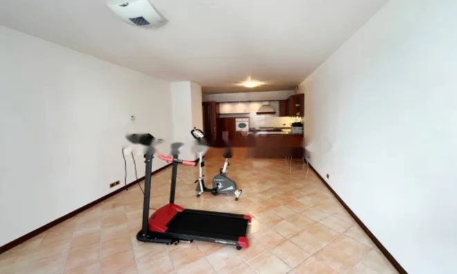 Недвижимость Двухкомнатная квартира в центре: 6