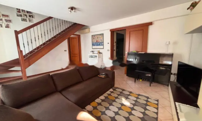 Недвижимость Трёхкомнатная квартира в Гориции: 3