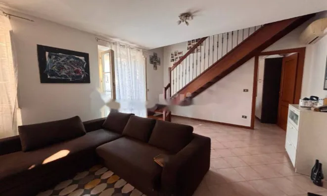 Недвижимость Трёхкомнатная квартира в Гориции: 4