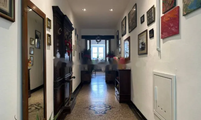 Недвижимость Четырехкомнатная в центре Горизии: 4