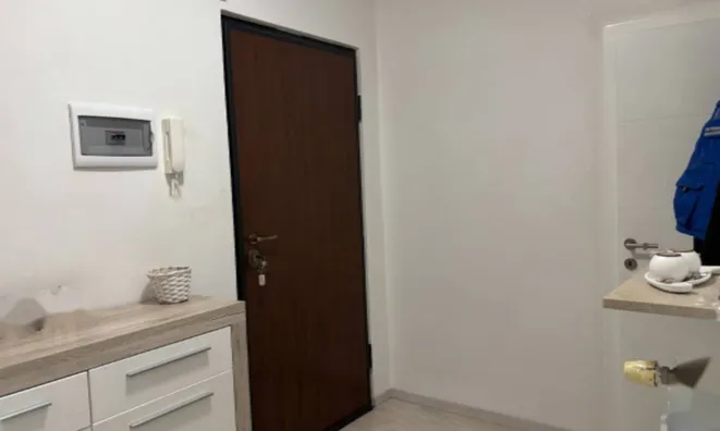 Недвижимость Четырехкомнатная в Центре: 1