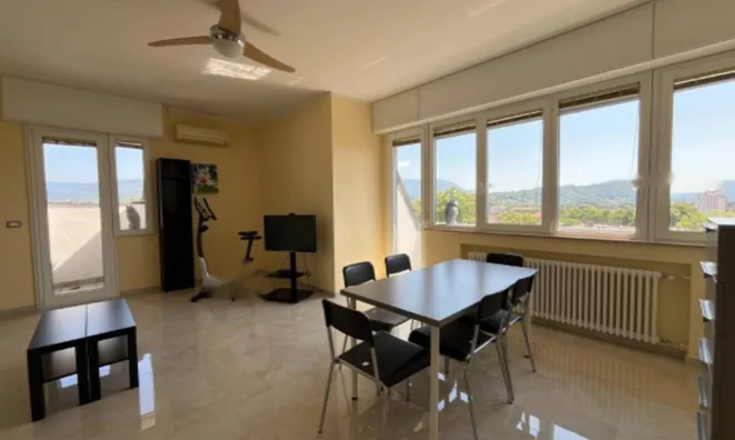 Недвижимость Трёхкомнатная квартира в центре Горизии: 2