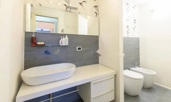 Недвижимость Квартира на улице Грабизио: 8