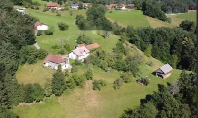 Недвижимость Имение, ферма Равне, пристава: 2