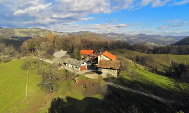 Недвижимость Усадьба и ферма Габрник: 2