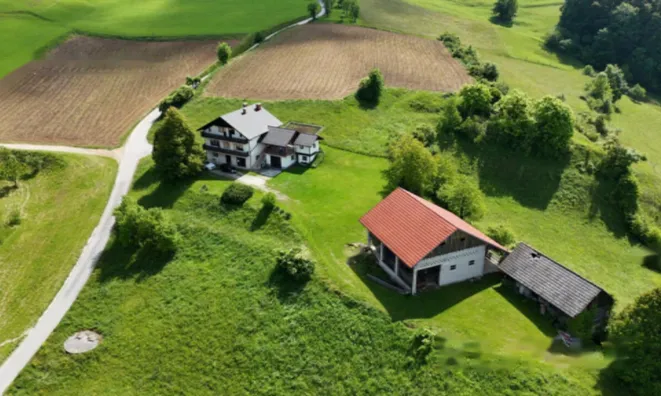 Недвижимость Владение, ферма Гробельце.: 2