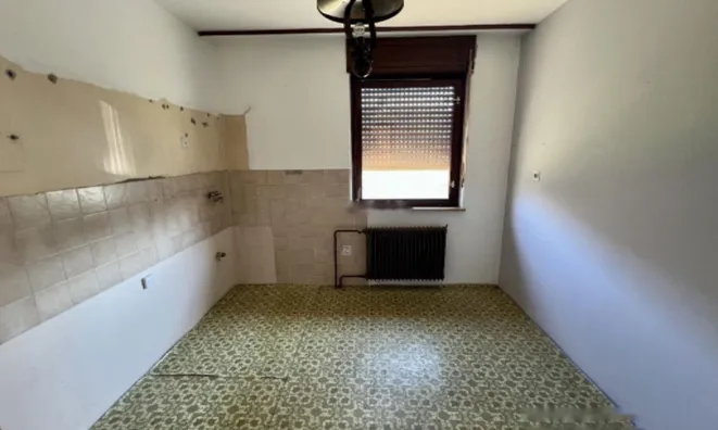 Недвижимость Дом с террасой, Кот: 9