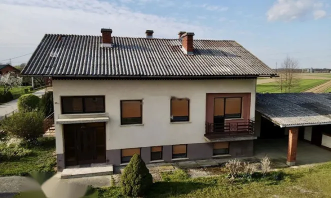 Недвижимость Дом с террасой, Кот: 18