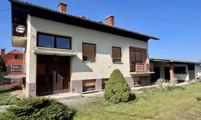 Недвижимость Дом с террасой, Кот: 24