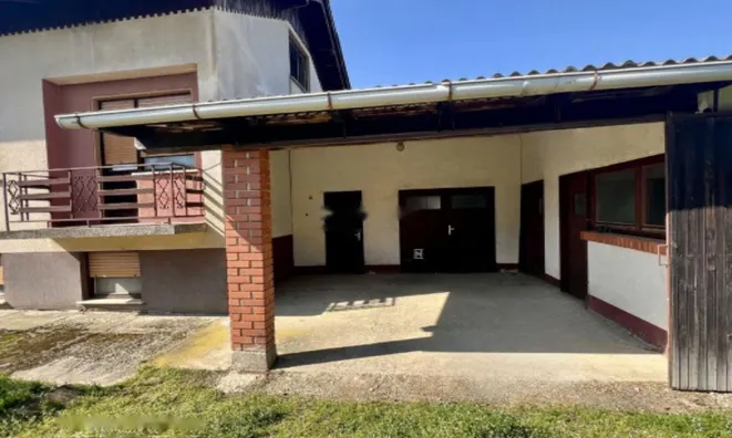 Недвижимость Дом с террасой, Кот: 25