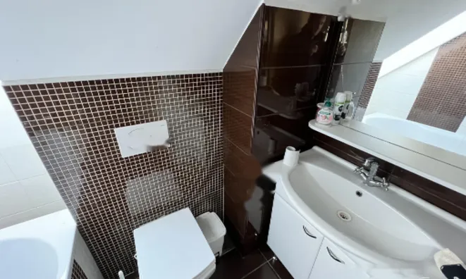 Недвижимость Дом в Бистрице-Сотле: 11