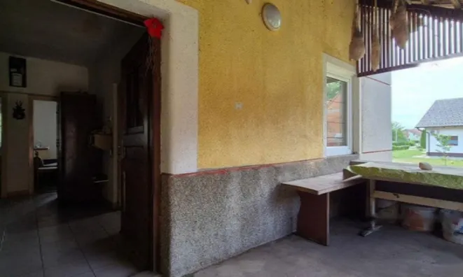 Недвижимость Дом с террасой Трне: 4