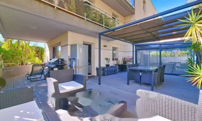 Недвижимость Apartment in Croix des Gardes: 1