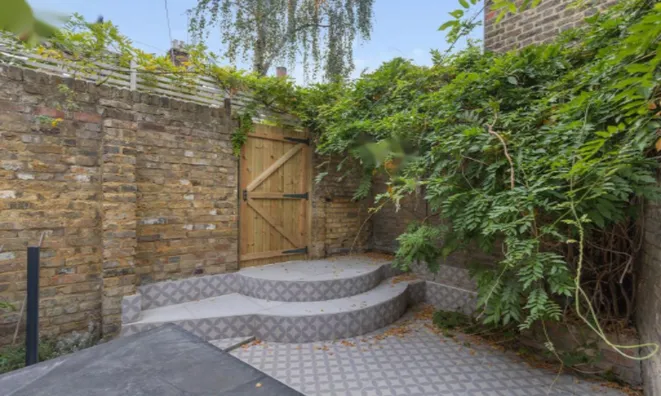 Недвижимость Ashburnham Road: 10