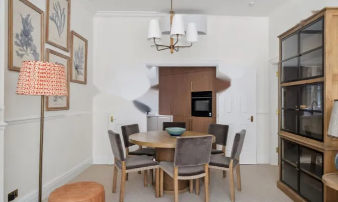 Недвижимость Basil Street: 10