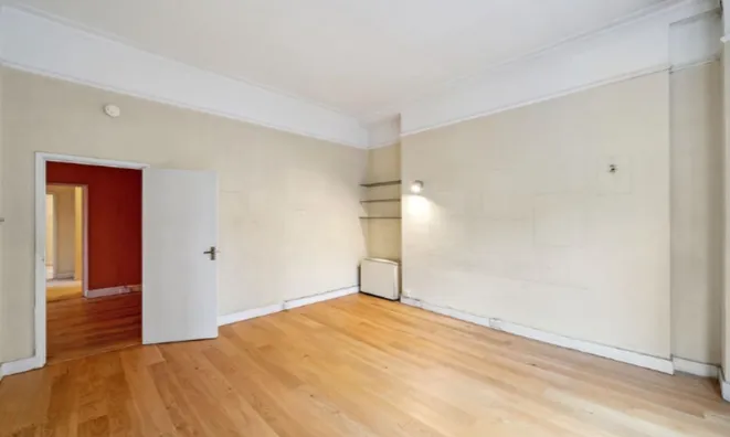 Недвижимость —: 4