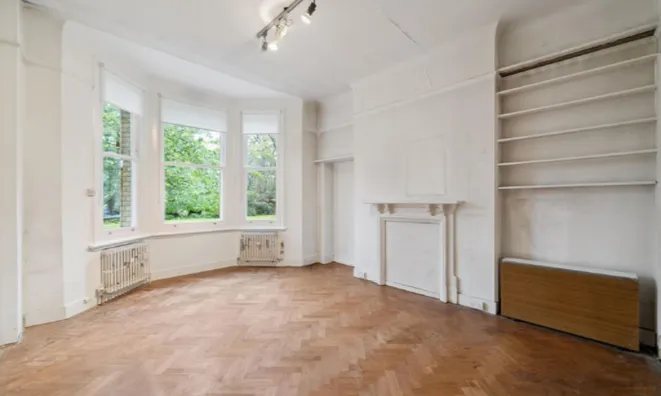 Недвижимость —: 15