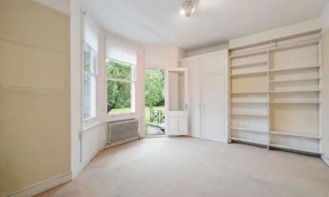 Недвижимость —: 17