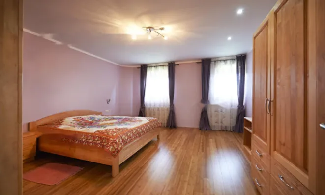 Недвижимость Усадьба на холме в окружении природы.: 8