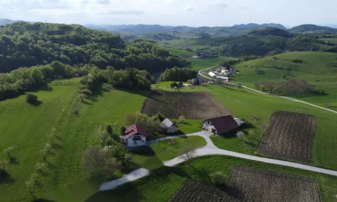 Недвижимость Усадьба, ферма Сдоле.: 2