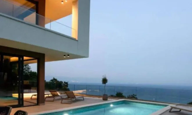 Недвижимость Семейный дом 200 м², Центр Опатия: 1