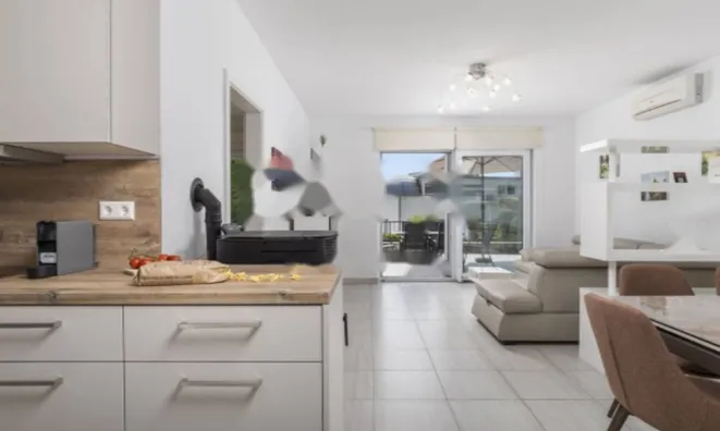 Недвижимость Трёхкомнатная квартира Опатия: 12