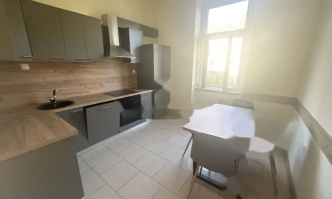 Недвижимость Двухкомнатная квартира, центр: 2