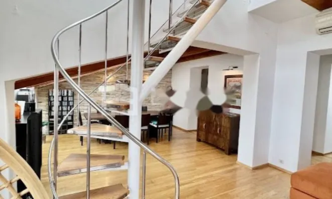 Недвижимость Трехкомнатная квартира Центр: 17