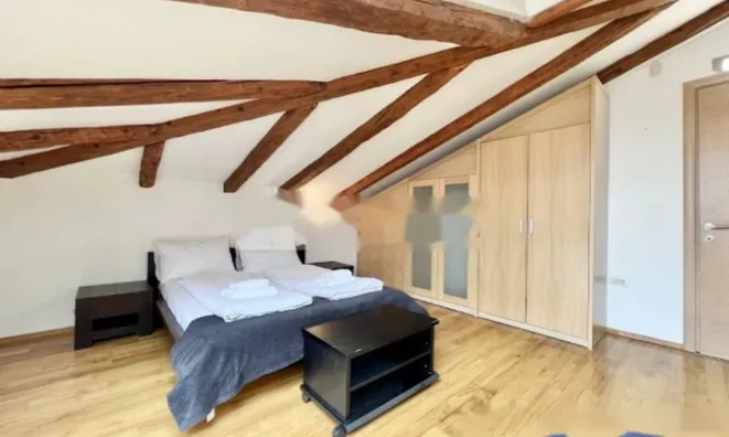 Недвижимость Трехкомнатная квартира Центр: 22