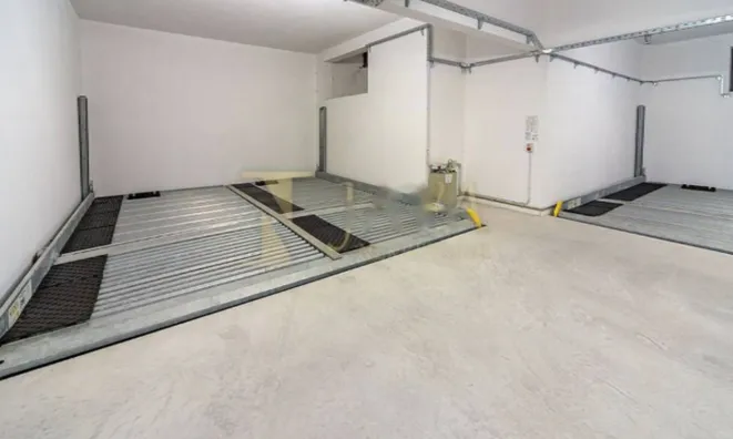 Недвижимость Тресервисная квартира в Центре: 18