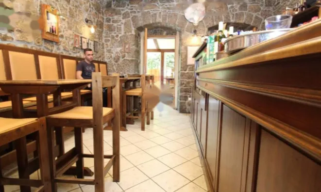 Недвижимость Многоквартирный дом Ика: 3