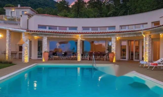 Недвижимость Семейный дом Вепринац: 3