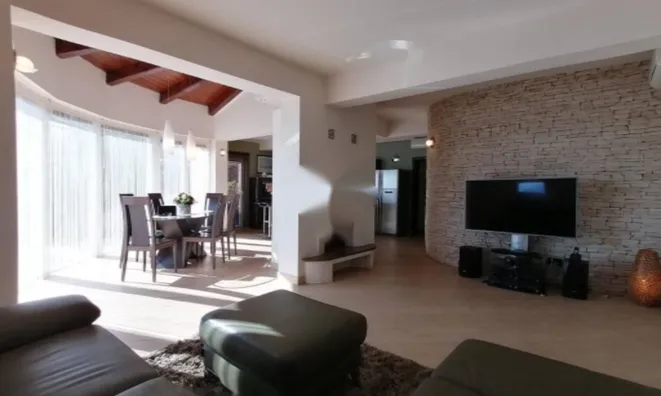 Недвижимость Семейный дом Опатия Центр: 6