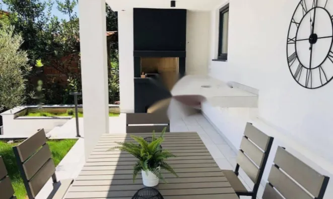 Недвижимость Семейный дом Опатии Центр: 10