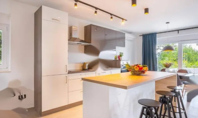 Недвижимость Семейный дом Опатии Центр: 13