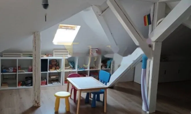 Недвижимость Четырехкомнатная квартира Центр: 4