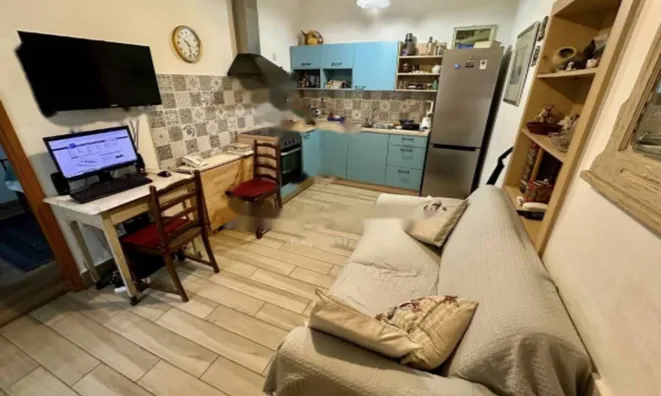 Недвижимость Трехкомнатная квартира Центр: 4